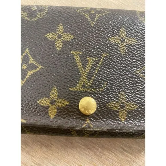 Louis Vuitton 2003 Monogram Porte Monnaie Billets Tresor Wallet- Vintage Burrito